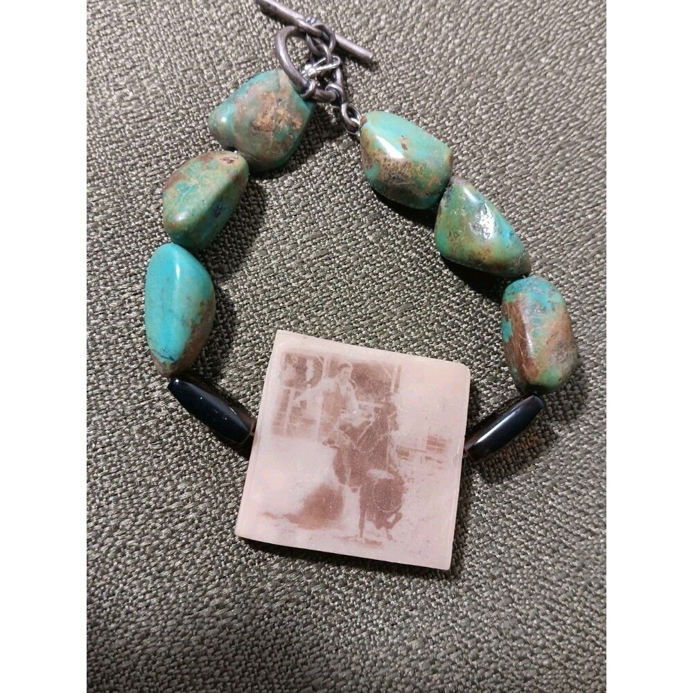 Western Heritage Turquoise Bracelet 8 Inch Toggle